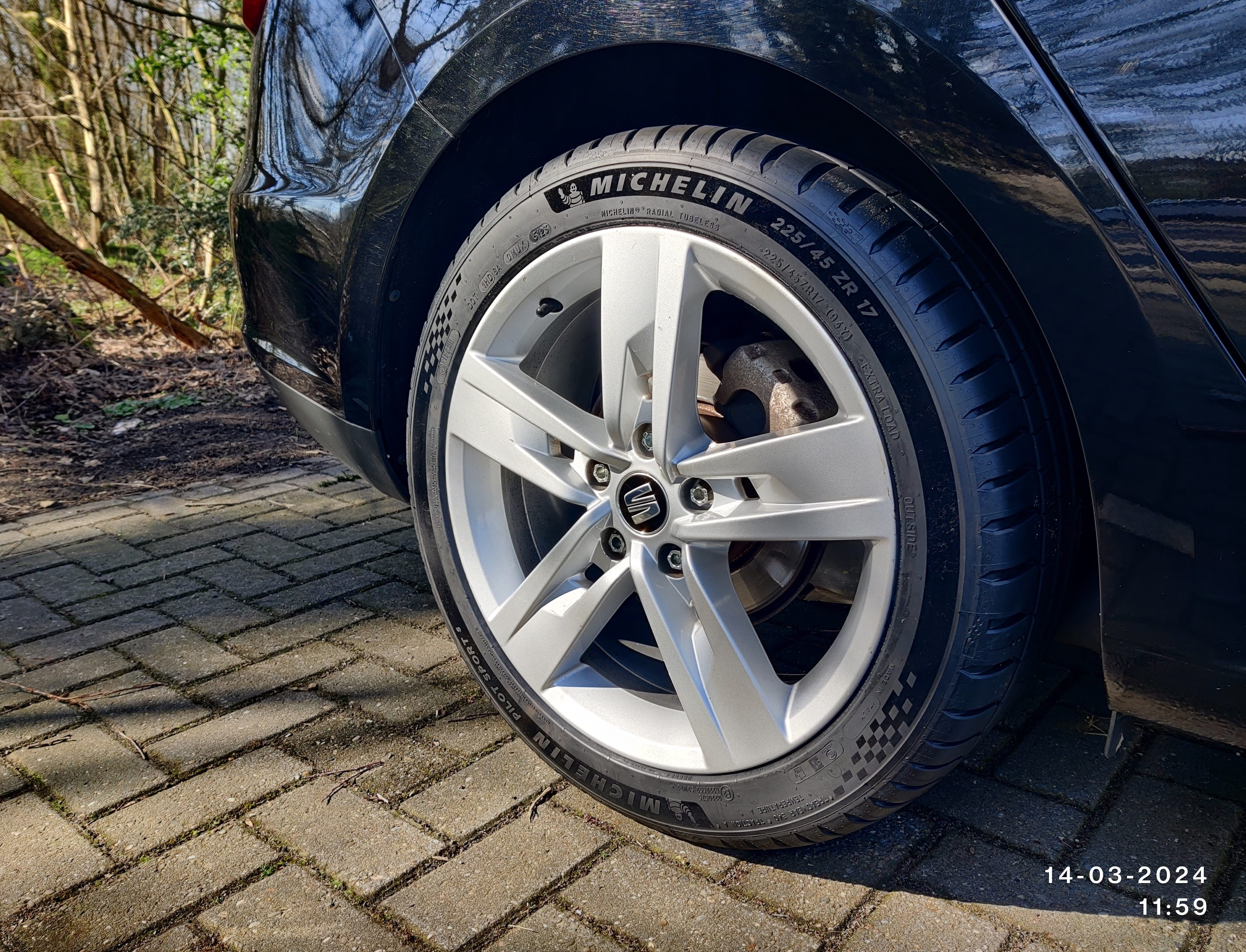 Michelin Pilot Sport 5